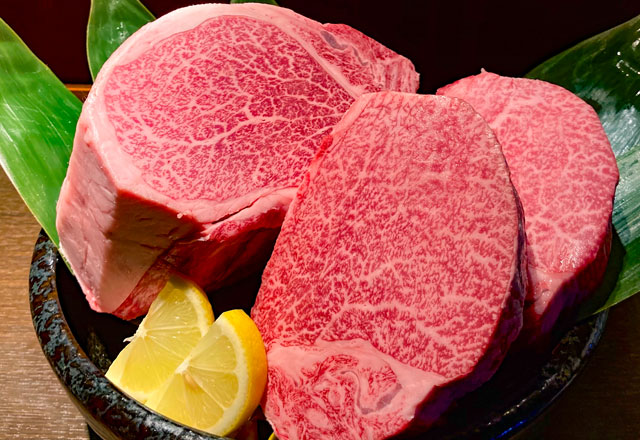 厳選宮崎牛とホルモン